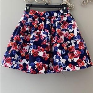Floral skirt with pockets